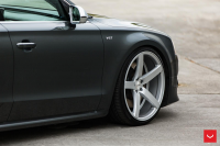 Фото галерея Vossen: Audi S8 на дисках Vossen CV3R Фото галерея Vossen: Audi S8 на дисках Vossen CV3R