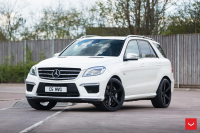   Vossen: Mercedes ML63   Vossen CV3R