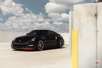 ���� ������� Vossen: Nissan 370Z �� ������ Vossen LC-102T