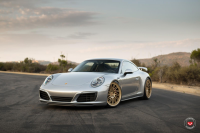 ���� ������� Vossen: Porsche 911 �� ������ Vossen LC-105T