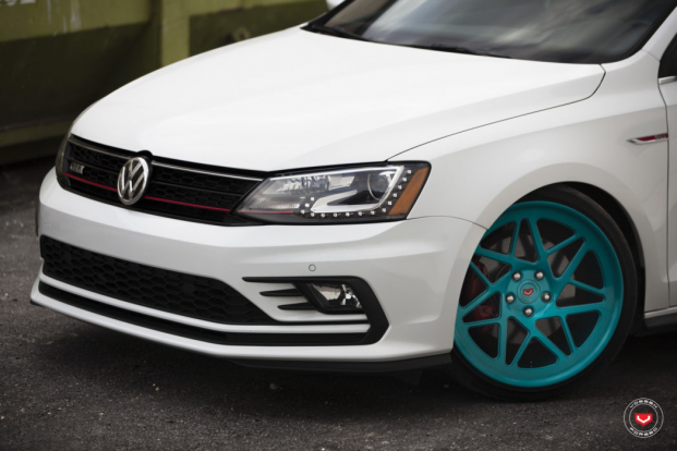 VW Jetta �� ������ Vossen LC-109T